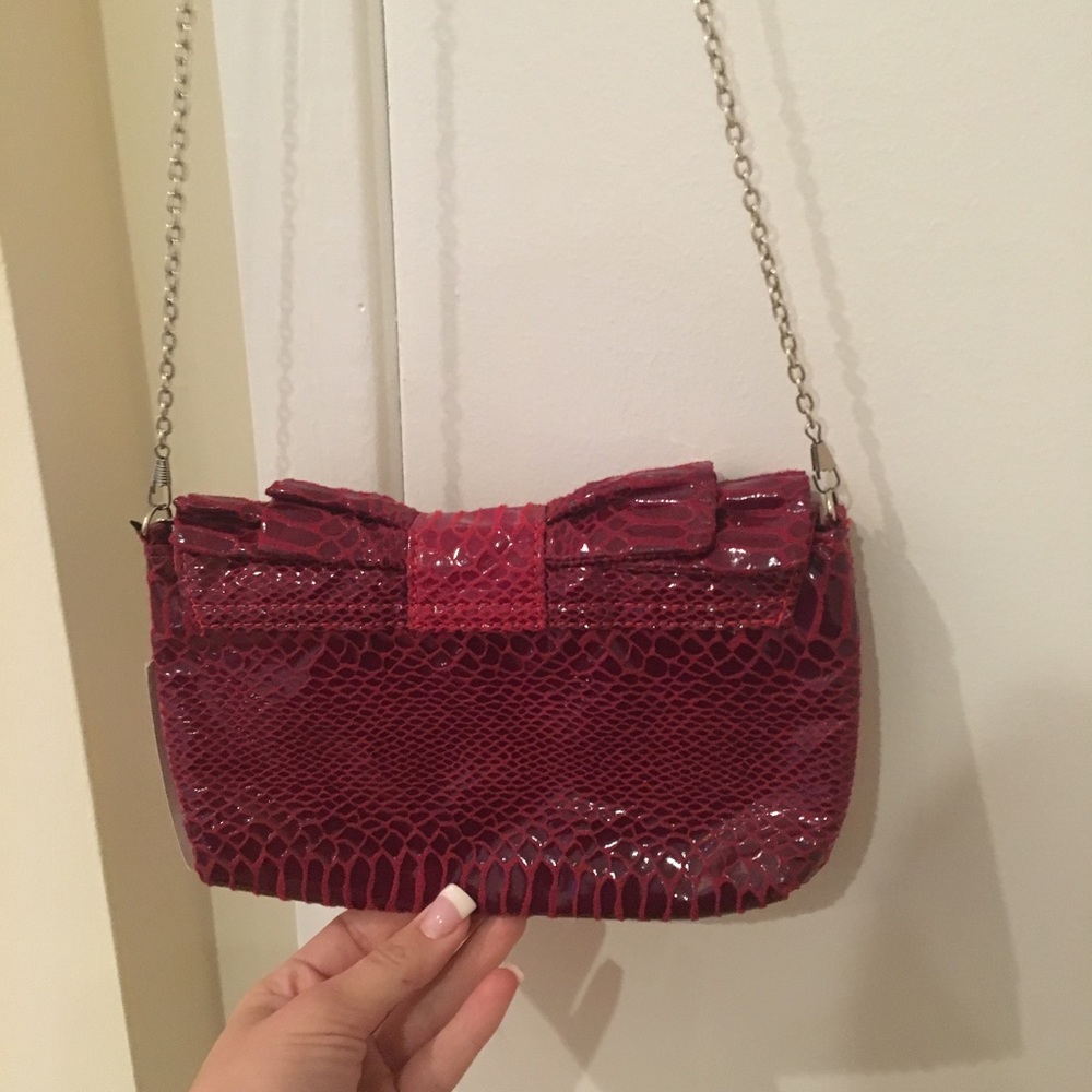 Red bag - Picture 3 of 5